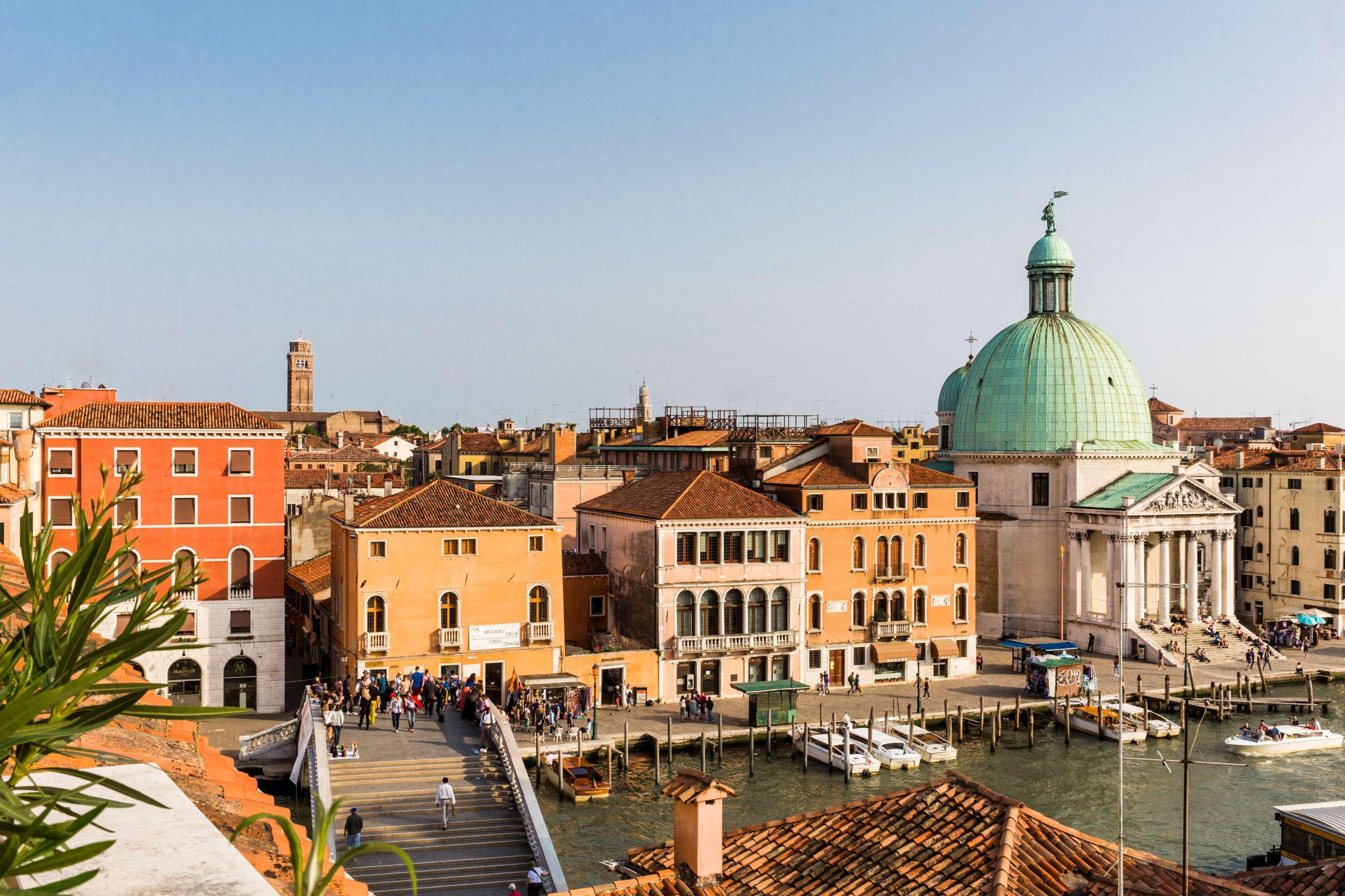 Nh Venezia Santa Lucia Hotel Exterior photo